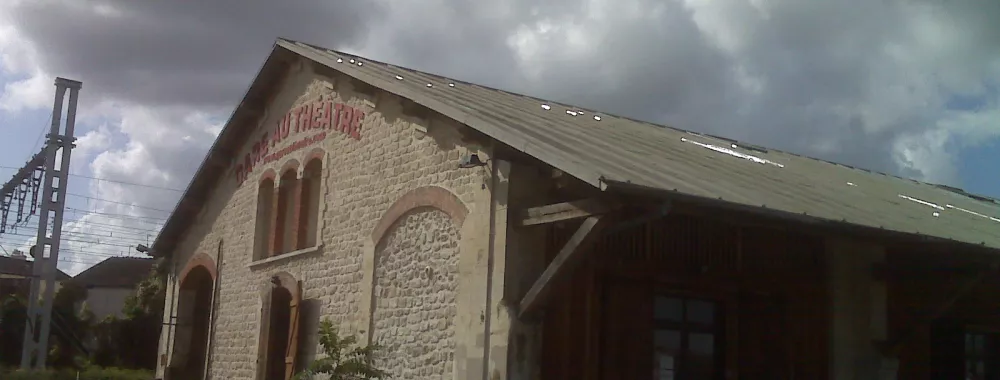Avis de publicité- Halle-Vitry gare (94400)