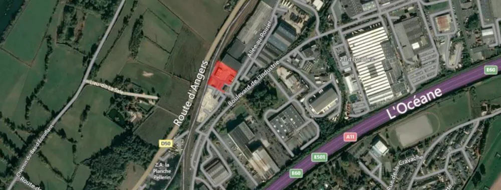 Vue aérienne d'un terrain nu à louer à Ecouflant