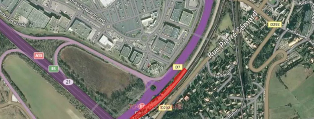 Vue aérienne d'une terrain nu à louer sur la commune de Tourville-la-Rivière en Normandie