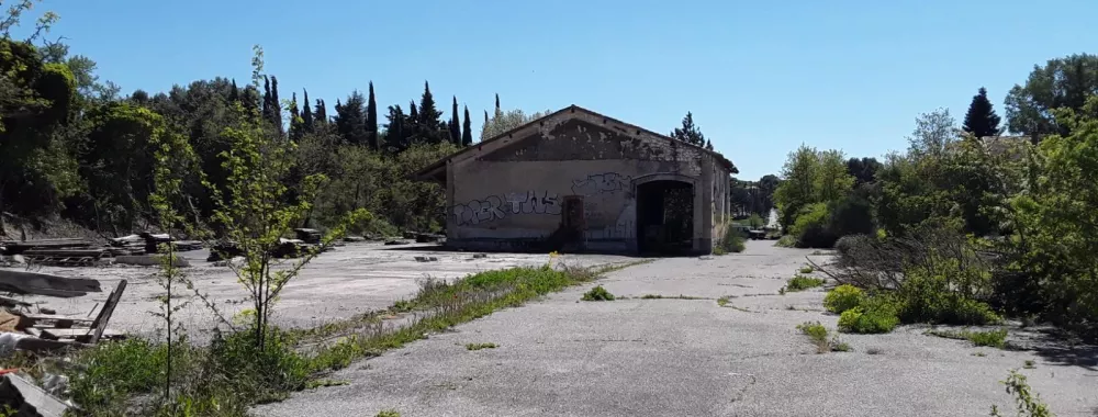 Terrain nu à louer à Aix-en-Provence